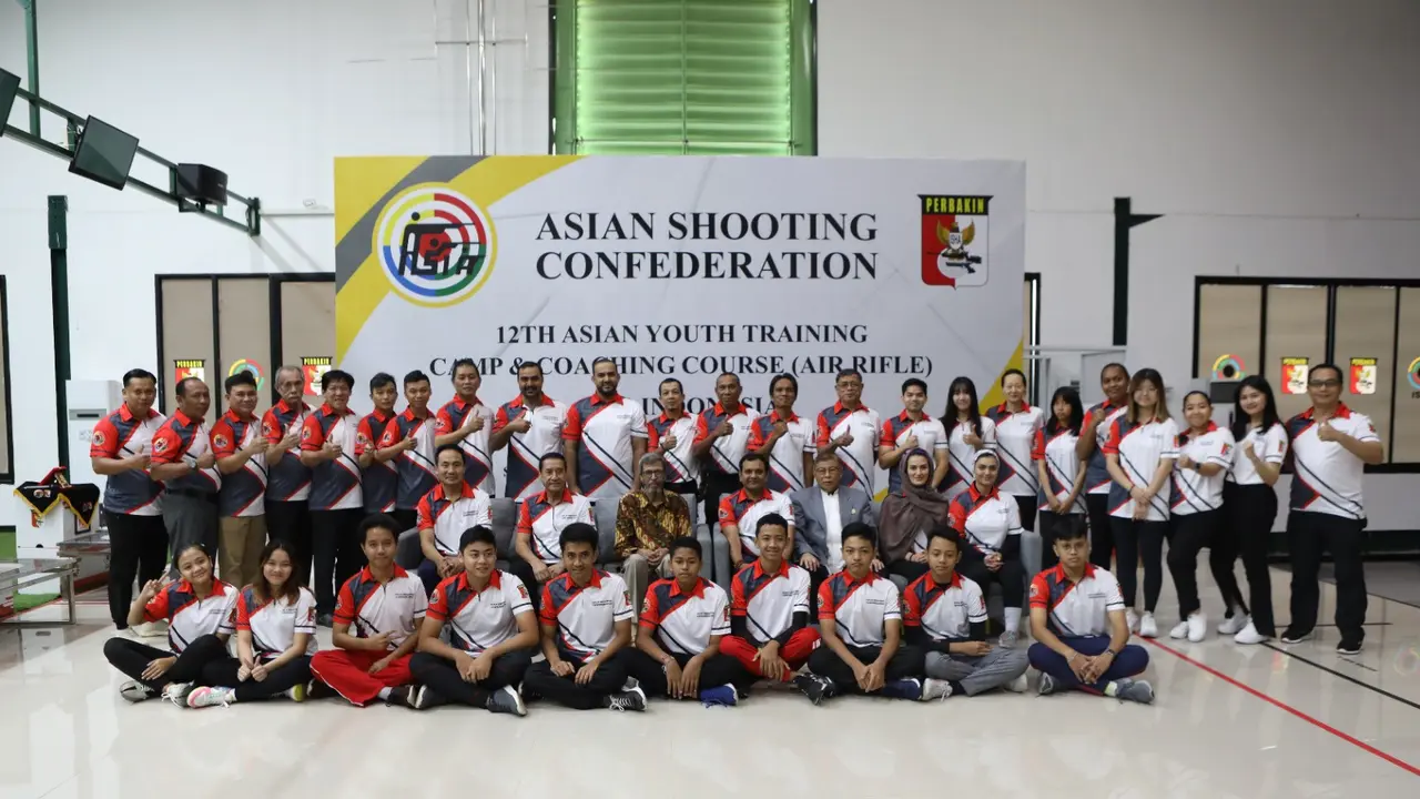 Peserta pelatihan menembak tingkat Asia