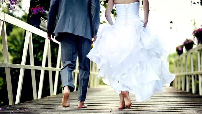 Sebelum Nikah Muda, 3 Strategi Finansial Ini Harus Kamu Kuasai