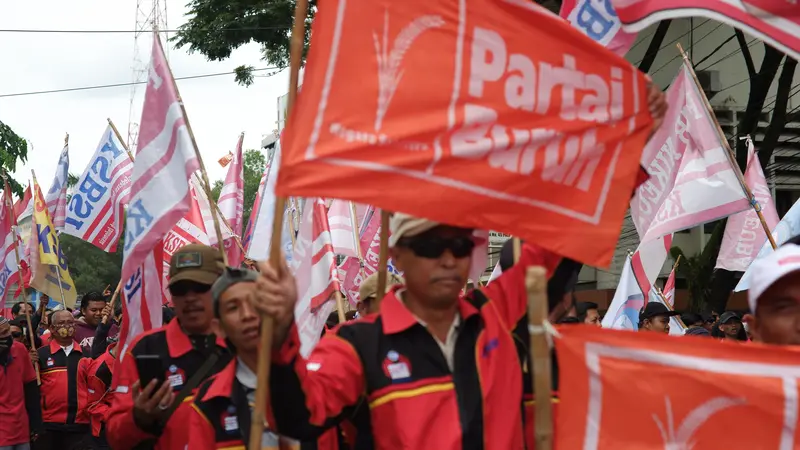 6 Potret Aksi Demo Buruh-Mahasiswa Tolak Kenaikan BBM di Palembang