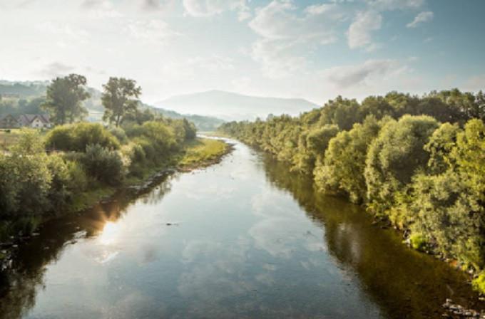 Ilustrasi sungai (iStock)