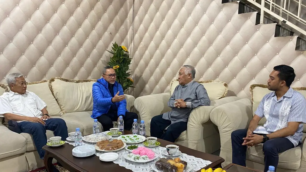 Ketua Umum PAN Zulhas, Kamis siang (23/2/2023) mendatangi kediaman mantan Ketua Umum PP Muhammadiyah Din Syamsuddin di Jalan Margasatwa Raya, Pondok Labu, Jakarta Selatan (Istimewa)