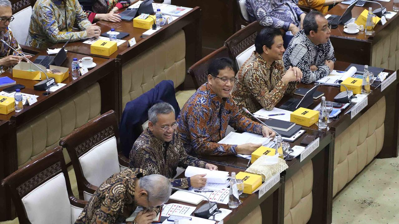 FOTO:  Rapat Perdana, Menkeu Purbaya dan Komisi XI DPR Bahas Anggaran  Rp 52 Triliun
