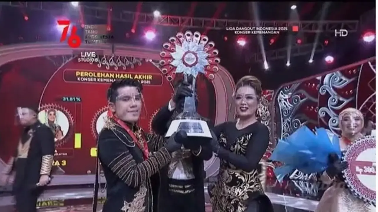Jadi Juara LIDA 2021, Ini 6 Potret Iqhbal Rayakan Kemenangan di Atas Panggung