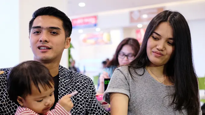 [Bintang] Ricky Harun dan Herfiza Novianti