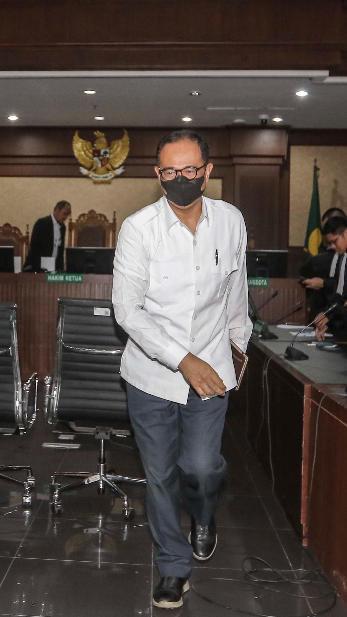 Rafael divonis 14 tahun penjara dan denda Rp 500 juta.