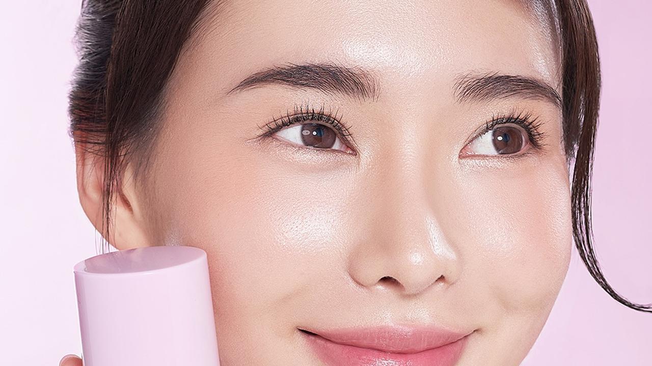 Kulit Kusam Setelah Aktivitas Seharian? Atasi dengan Hidrasi agar Wajah Tetap Glowing