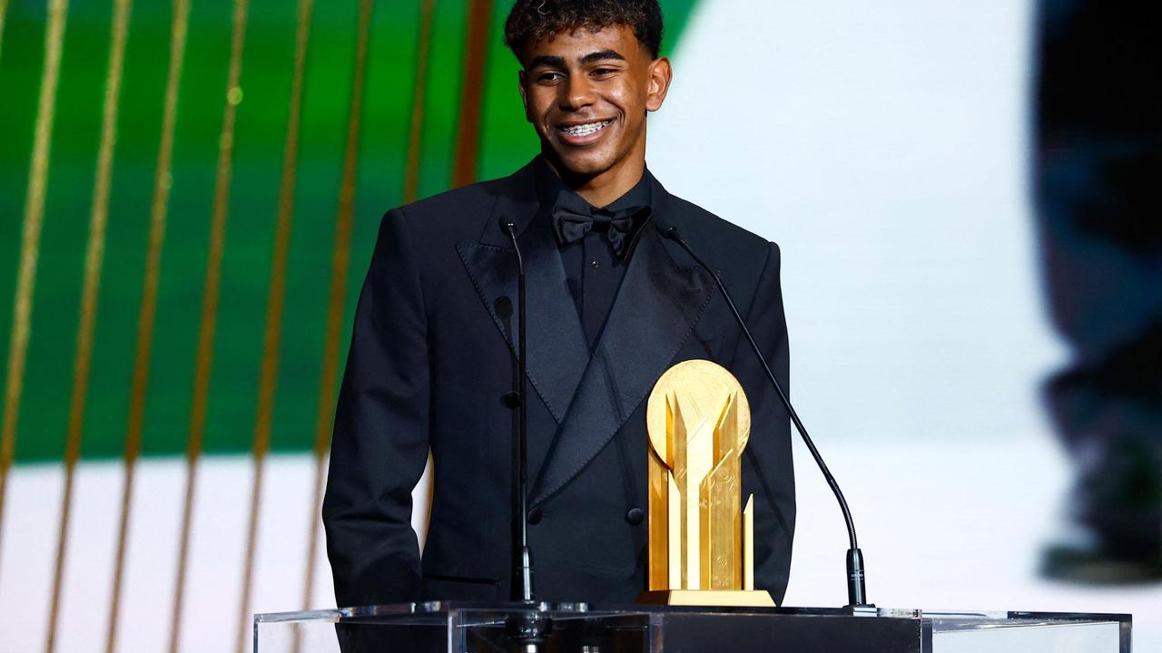 Lamine Yamal Raih Kopa Trophy 2024