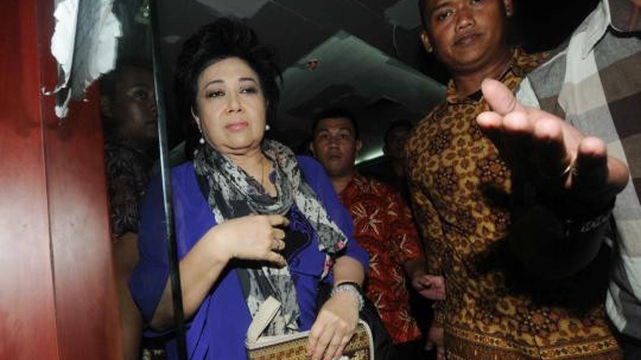 Hartati Murdaya jalani sidang perdana