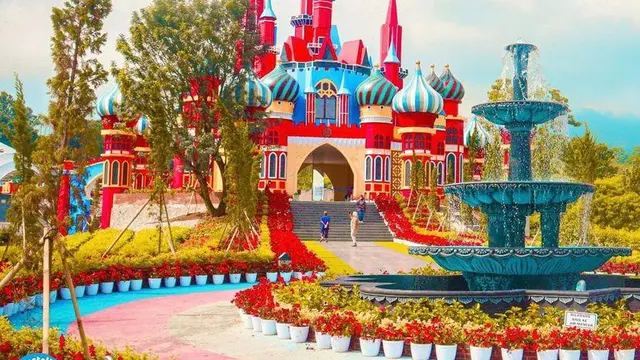 7 Potret Wahana D'Castello Subang, Wisata Taman Bunga Baru Milik Dewi Perssik