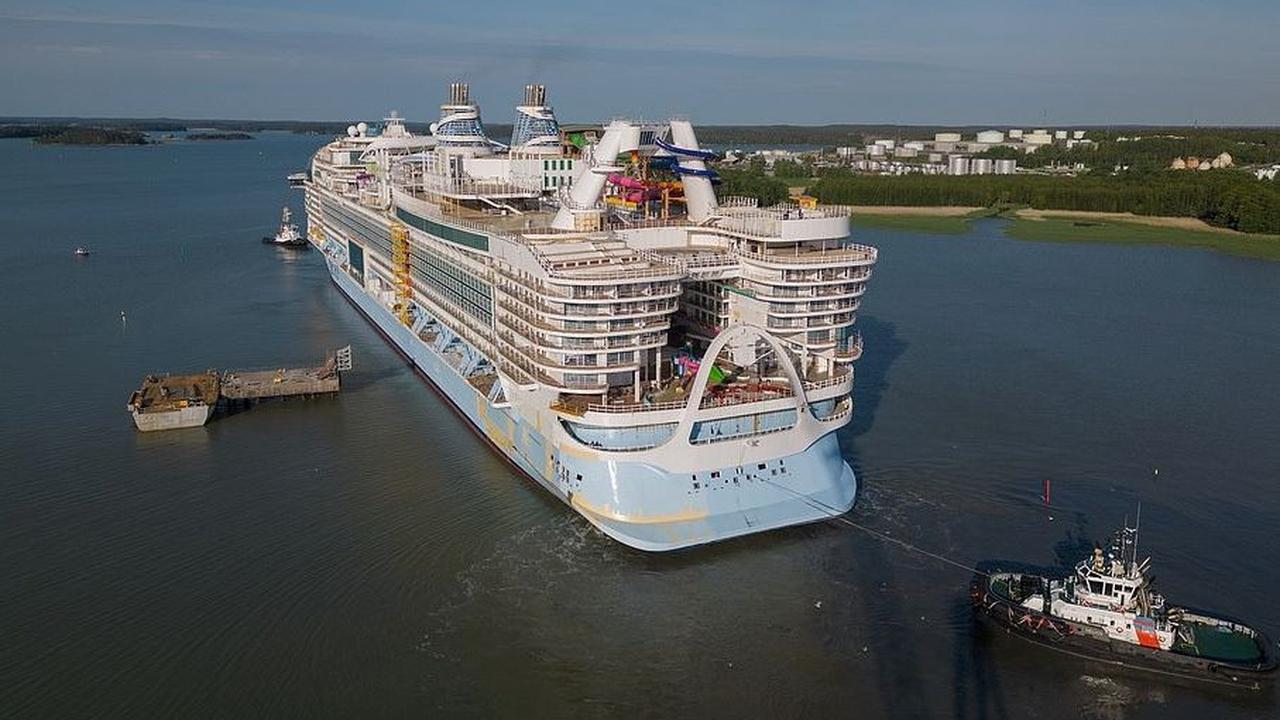 Perbandingan Biaya Icon of the Seas dan Titanic
