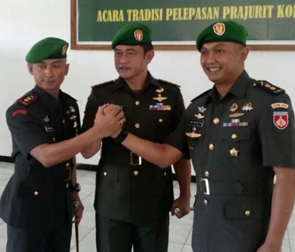 Kolonel Inf. Edwin Apria Candra (paling kiri)