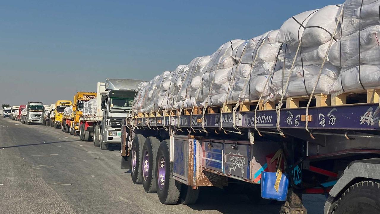 FOTO:  Israel Umumkan Jeda Taktis, Truk Bantuan Mulai Masuk Gaza