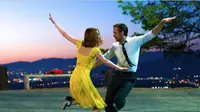 Emma Stone dan Ryan Gosling, La La Land, [Pop Sugar]