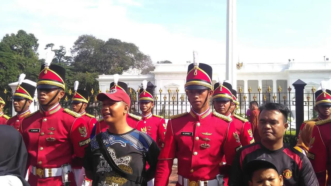 Prosesi pergantian jaga di Istana Merdeka