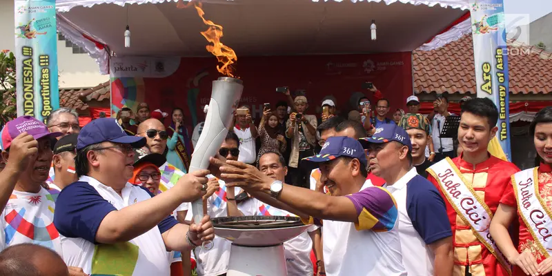 Tiba di Jakarta Barat, Kepala Bappenas Sambut Obor Asian Games 2018