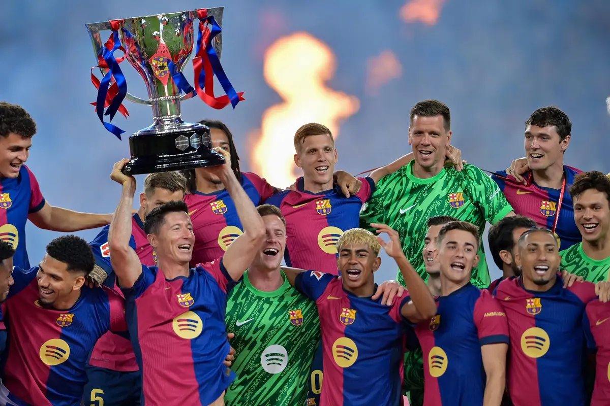 Kalah dari Villarreal, Barcelona Tetap Rayakan Gelar Juara LaLiga 2024/2025