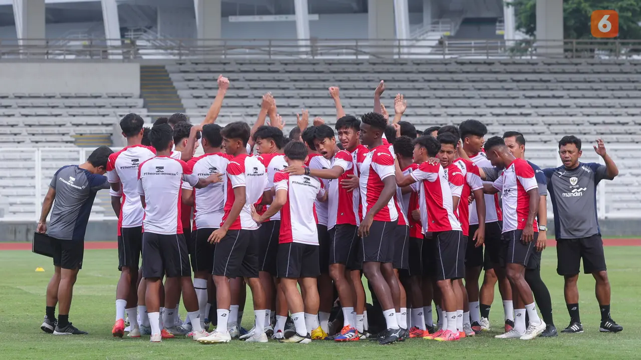 Foto: Kompaknya Baker Bersaudara Saat Sesi Latihan Timnas Indonesia U-20