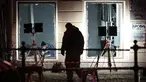 Penyelidik Rusia bekerja di lokasi ledakan yang menghancurkan sebuah kafe di St. Petersburg, Minggu (2/4/2023) waktu setempat. (AP Photo)