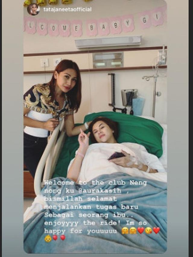 Aura Kasih melahirkan (Sumber: Instagram/aurakasih/eryckama_ral/)