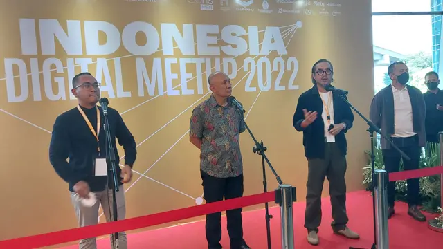 Menteri Koperasi dan UKM Teten Masduki meresmikan Indonesia Digital Meetup 2022. Ia memandang ajang ini bisa menjadi ajang percepatan digitalisasi UMKM.