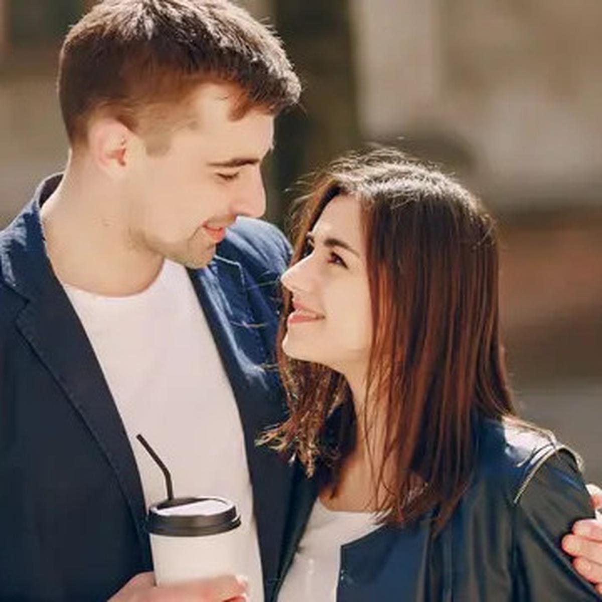 Cara Mengenali Pria yang Mencintai Kamu dengan Tulus dari Cara Berkomunikasinya