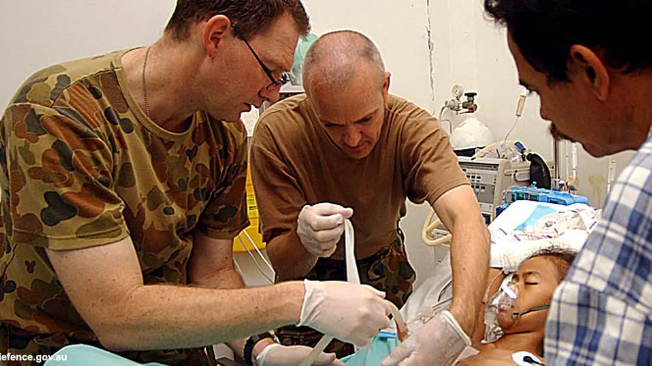 dokter-bedah-anak-131004c.jpg