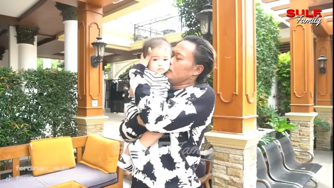 [Fimela] Sule dan Adzam