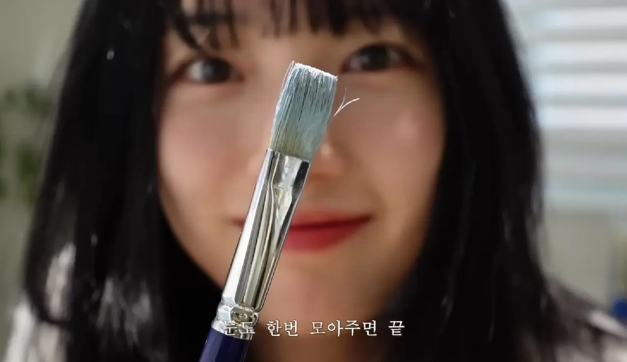 Bae Suzy. (Tangkapan layar YouTube/ suzy)