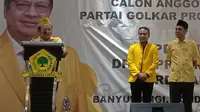 Ketua DPD Partai Golkar Jawa Timur Muhammad Sarmuji memberikan arahan kepada Caleg Partai Golkar yang akan maju dalam Pemilu 2024 mendatang (Hermawan Arifianto/Liputan6.com)