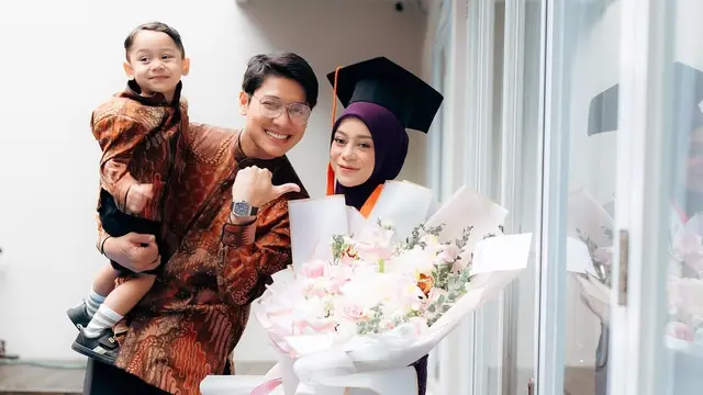 Momen Lesti Kejora wisuda sarjana (credit: instagram/lestikejora)