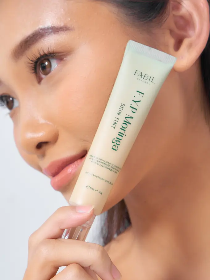 Skin Tint Halal Pertama dengan Kandungan Daun Kelor yang Bikin Kulit Terlihat Flawless Natural