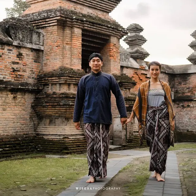 6 Momen Bintang FTV Ina Marika dan Rezca Syam Setelah Menikah, Semakin Lengket