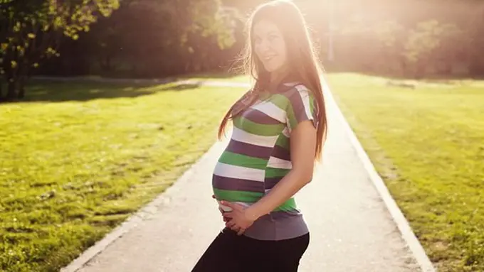 Ibu Hamil/Copyright Shutterstock