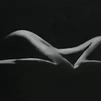 Membangkitkan emosi lewat 10 gambar yang terdiri dari warna hitam dan putih.  (Via: boredpanda.com)