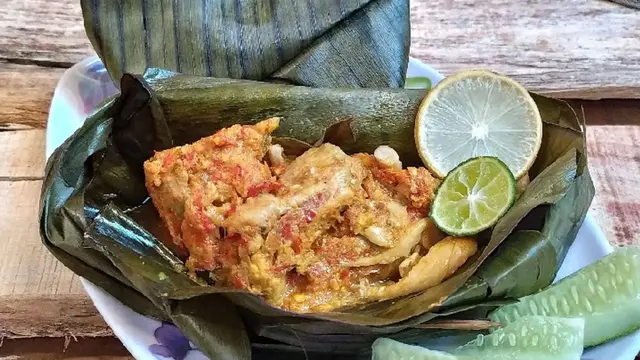 Resep pepes ayam bumbu rujak dari akun Cookpad @bedoci1888
