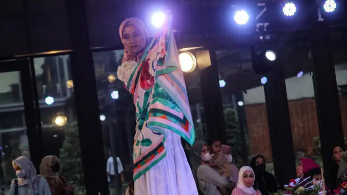 Scarf Lokal Terinspirasi dari Enam Macam Tanaman Indah Cocok untuk Ramadan 2022