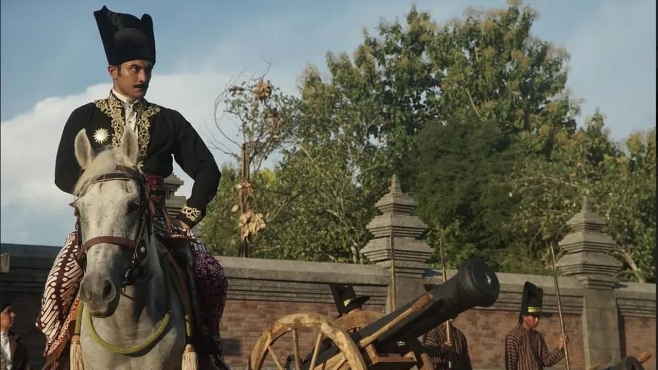 14. "Sultan Agung: Tahta, Perjuangan, Cinta" (2018)