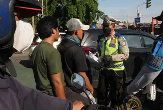 Korlantas Polri mulai menggelar Operasi Keselamatan Lalu Lintas 2024. (merdeka.com/Imam Buhori)