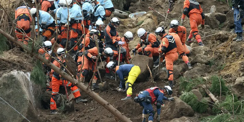 6 Orang Hilang Akibat Longsor Hantam Rumah Warga di Jepang