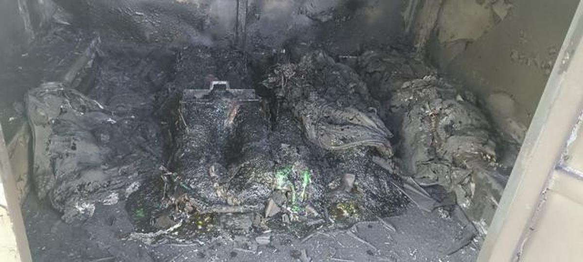 Mobil Pembawa Duit Isi Ulang Mesin ATM Terbakar, Rp 4,6 Miliar Ludes