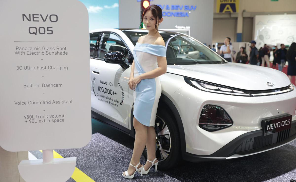 Pesona SPG Lengkapi Deretan Mobil Baru di GIIAS 2026