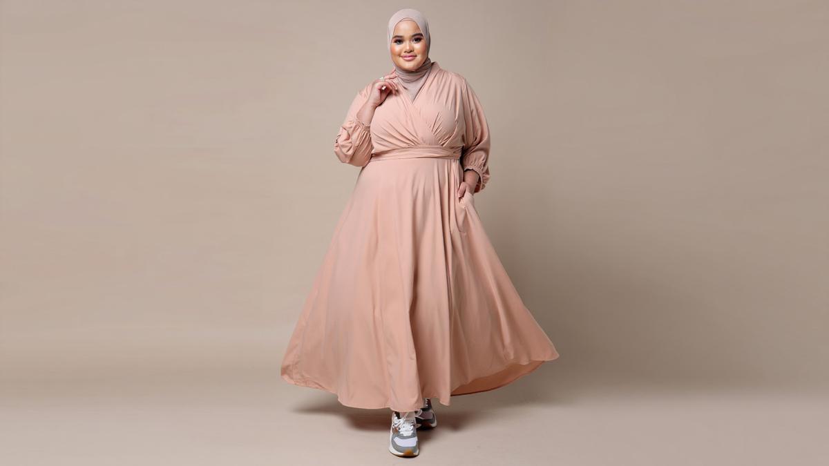 15 Tips Outfit untuk Menyamarkan Perut Buncit dengan Gaya Menarik