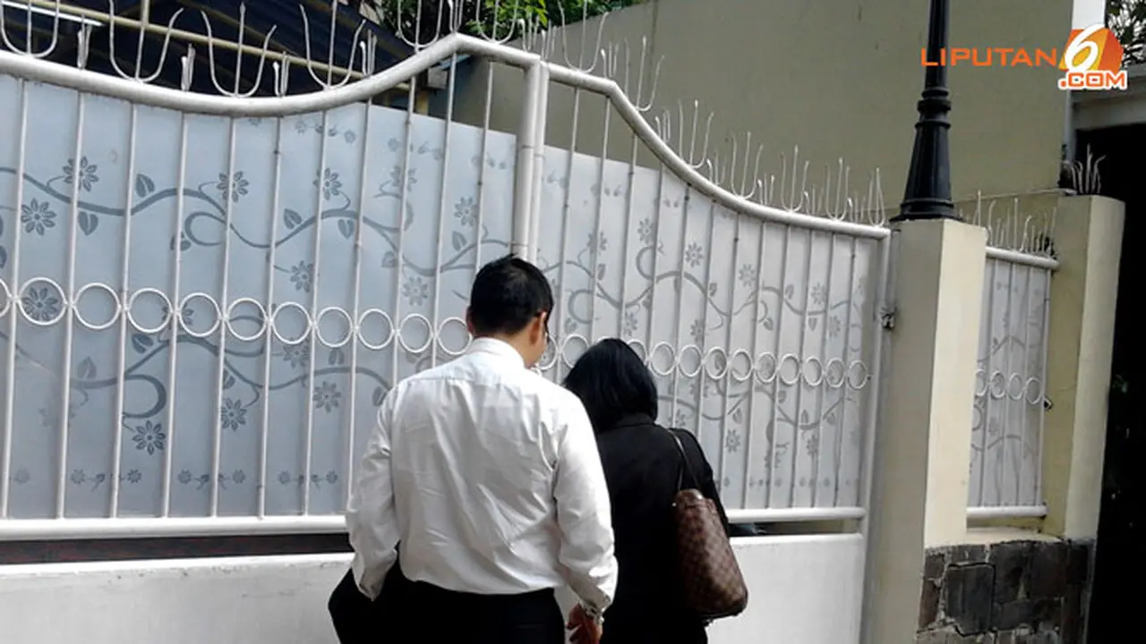 rudi-rubiandini-rumah-again-130814b.jpg