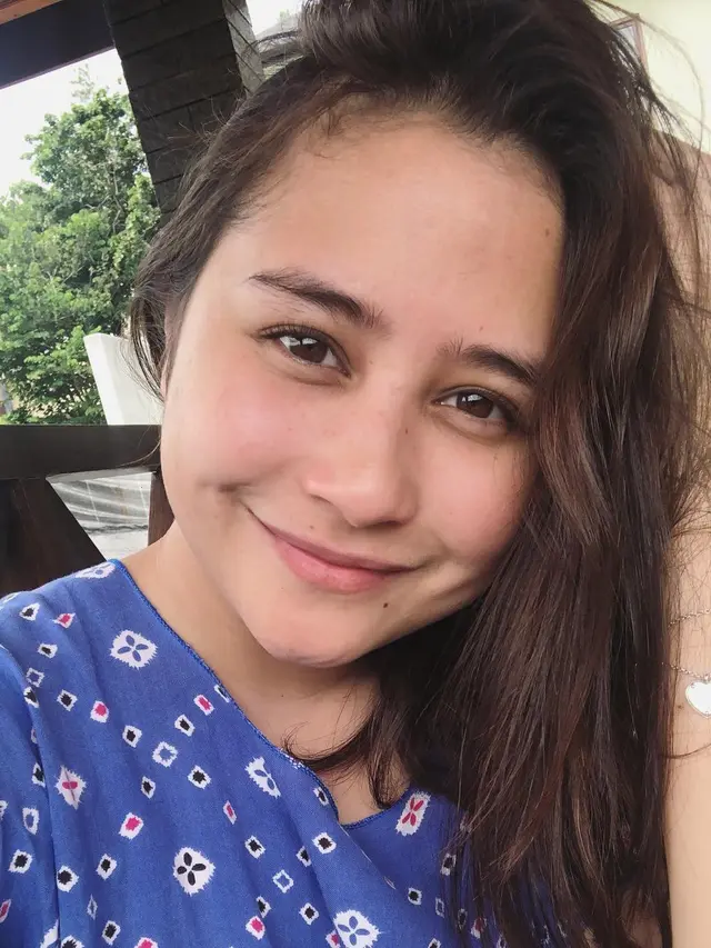 Prilly Latuconsina