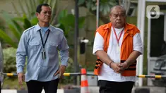 Pemilik Grup Dempo Muhammad Yamin Kahar tiba untuk menjalani pemeriksaan di Gedung KPK, Jakarta, Kamis (13/2/2020). Yamin diperiksa sebagai tersangka dalam kasus dugaan suap proyek pembangunan infrastruktur Jembatan Ambayan dan Masjid Agung di Solok Selatan, Sumatera Barat. (merdeka.com/Dwi Narwoko)