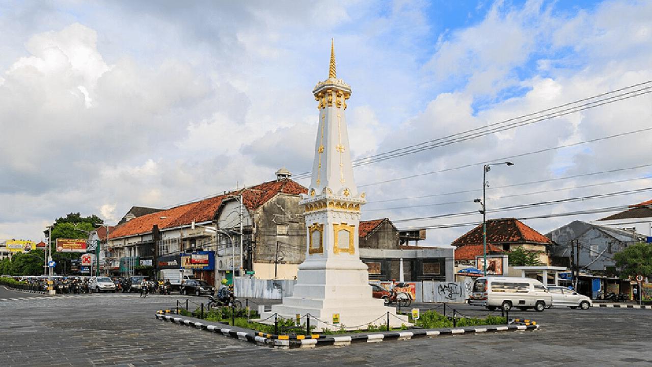 Sultan HB X Minta Warga Awasi Parkir Liar saat Libur Natal & Tahun Baru di Yogyakarta
