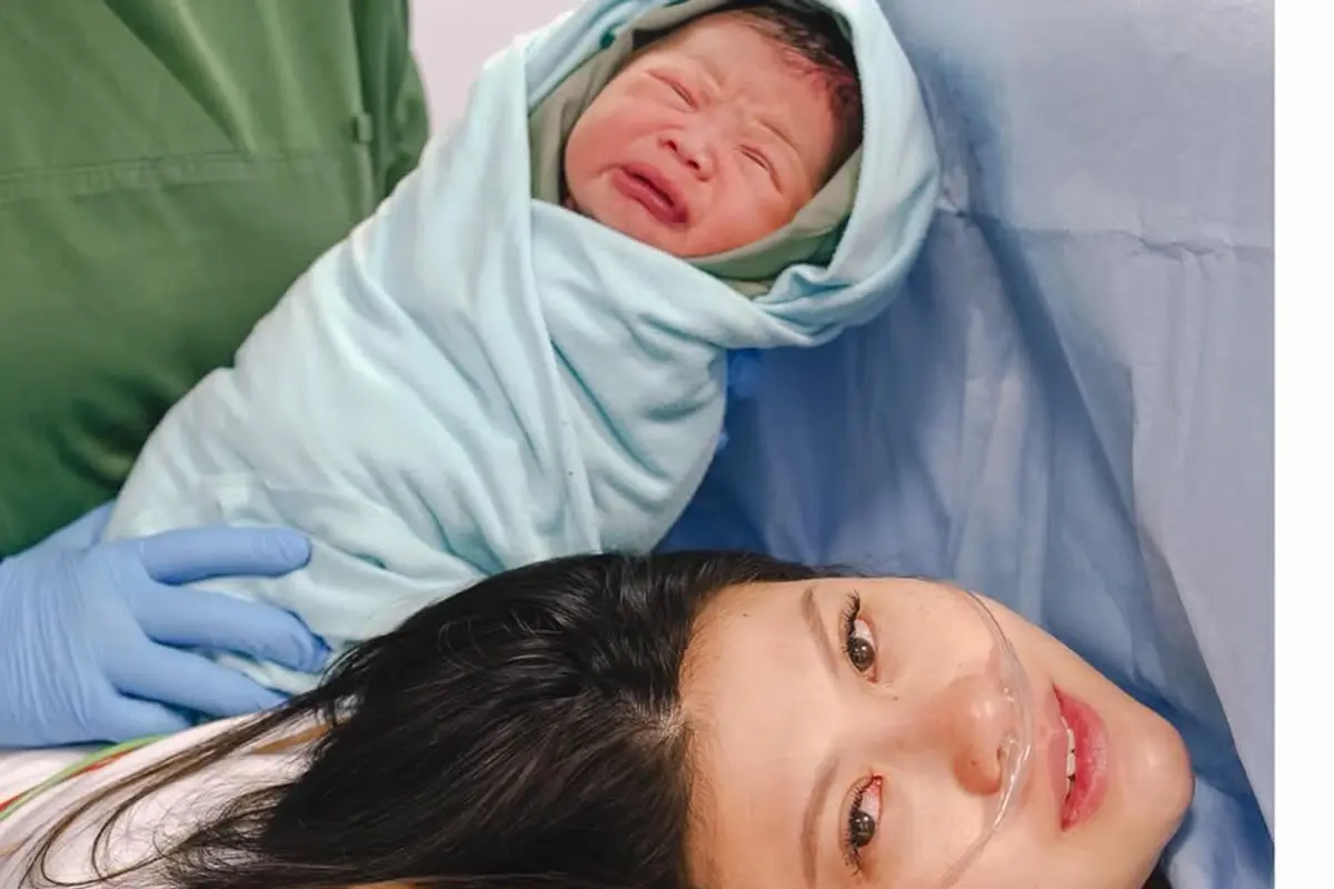 Resmi Jadi Ibu! Mitzi Abigail, Istri Pebulutangkis Anthony Ginting Tampil On Point Saat Melahirkan