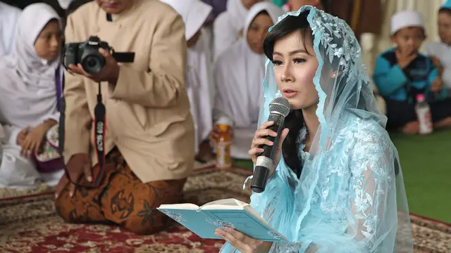 Ardina Rasti mengadakan pengajian untuk persiapan pernikahannya