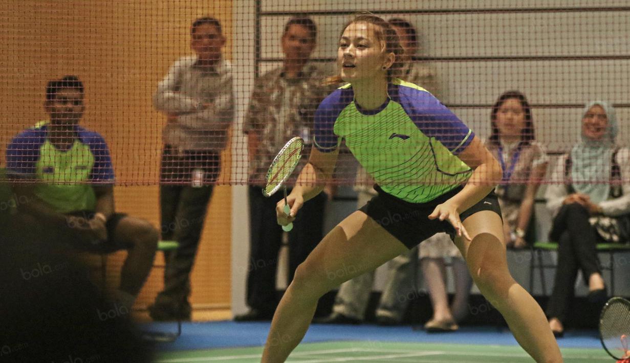 Tahun 2011 Gronya Sumerville mewakili Australia utuk tampil pada Piala Uber di Wuhan, China. (Bola.com/Nicklas Hanoatubun)