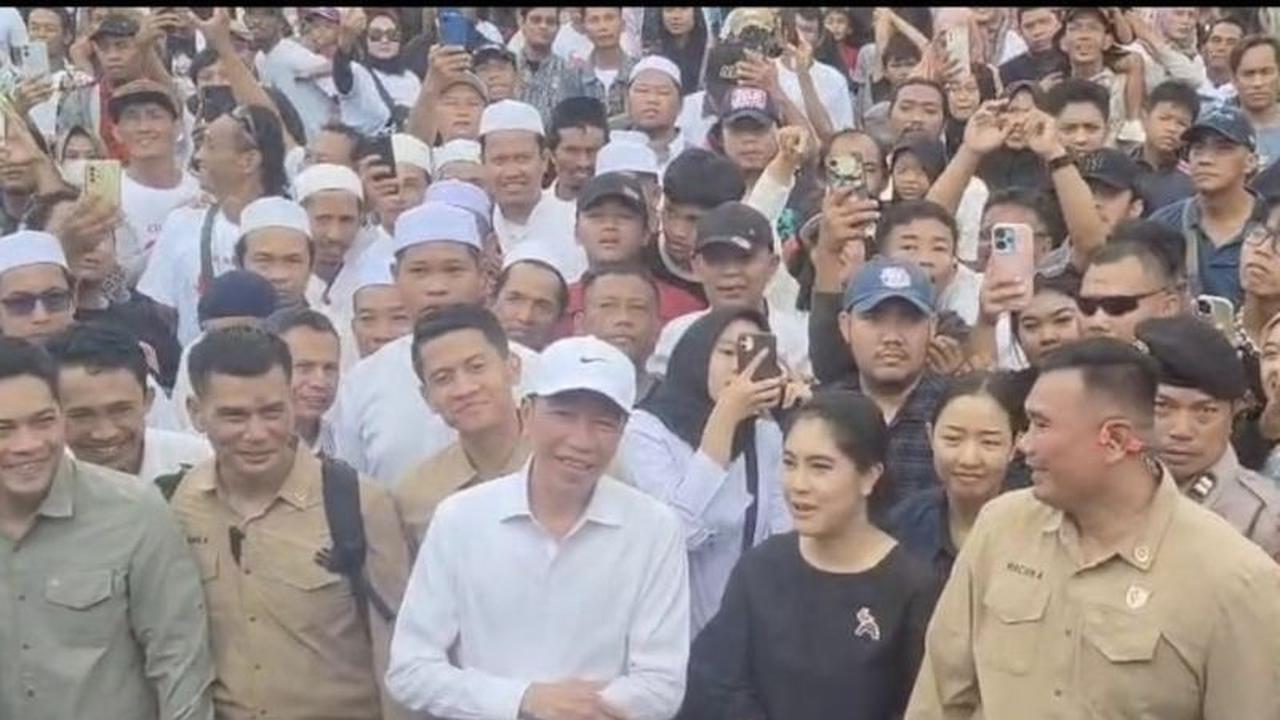 Jokowi Hadiri Kirab Budaya PSI di Tegal, Kaesang Tegaskan Politik Merangkul Kebudayaan Lokal